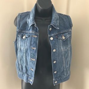 Levi Jean Vest Small Red Tab Women’s Denim Class